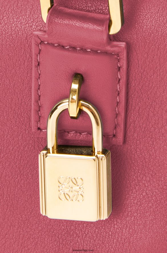 Loewe Жене Амазона 16 квадратна торба од напа телеће коже плумросе HJTY159