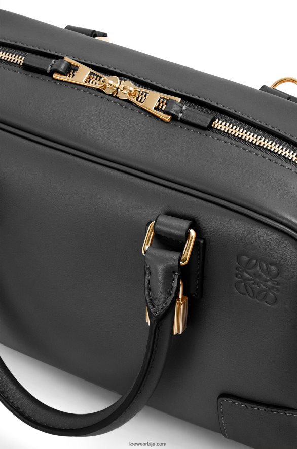 Loewe Жене Амазона 23 торба од напа телеће коже црн HJTY157