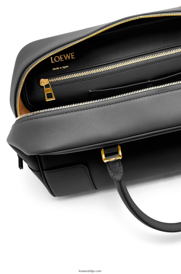 Loewe Жене Амазона 28 торба од напа телеће коже црн HJTY141