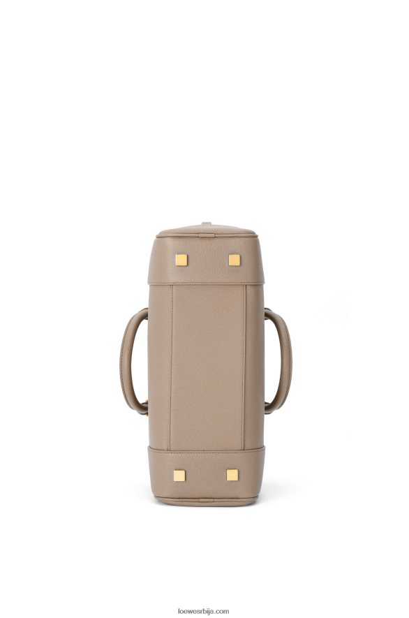 Loewe Жене Амазона 28 торба од мекане телеће коже песак HJTY153