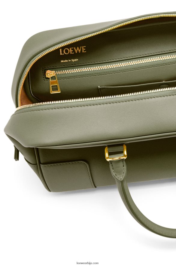 Loewe Жене Амазона 28 торба од напа телеће коже зелени авокадо HJTY156
