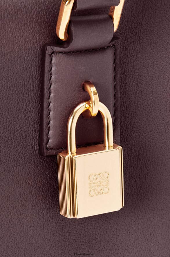 Loewe Жене Амазона 28 торба од напа телеће коже пруне HJTY173