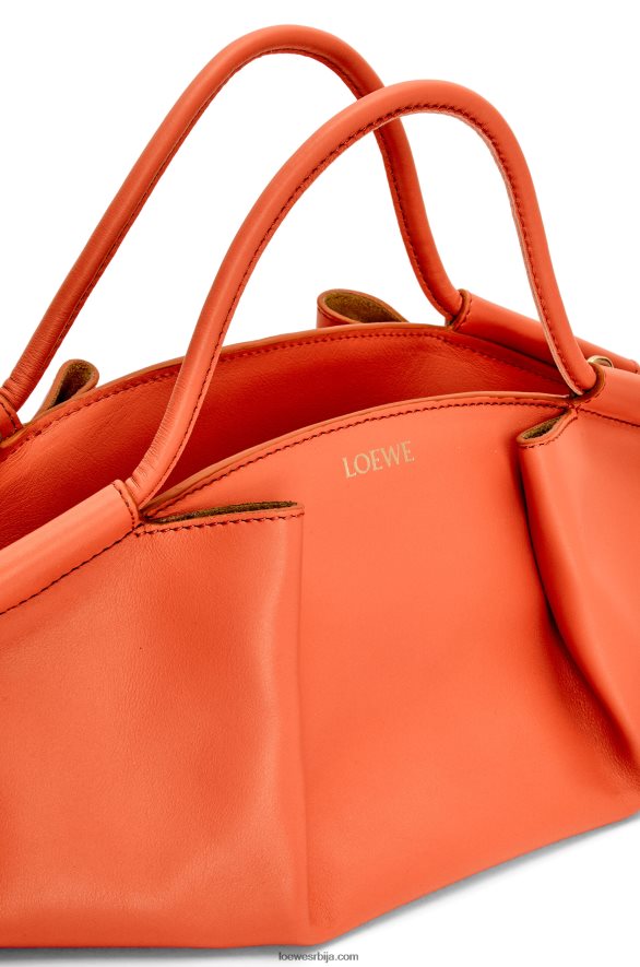 Loewe Жене мала пасео торба од сјајне напа телеће коже излазак сунца наранџаста HJTY349