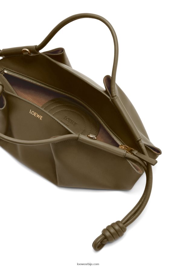 Loewe Жене мала пасео торба од сјајне напа телеће коже тамно каки зелена HJTY353