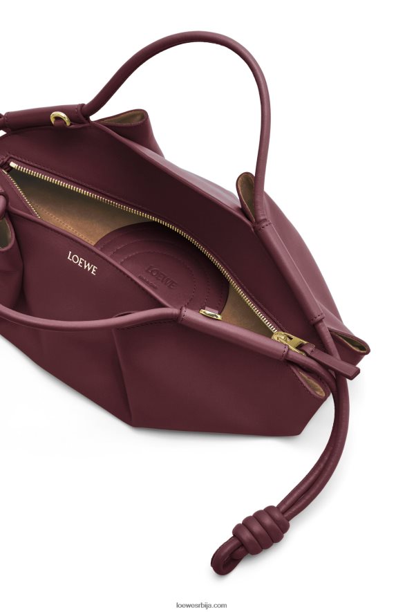 Loewe Жене мала пасео торба од сјајне напа телеће коже бордо HJTY414