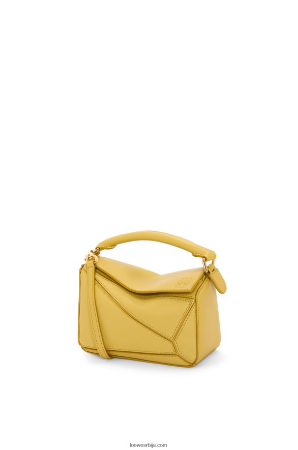Loewe Жене мини пуззле торба од класичне телеће коже светло окер HJTY201