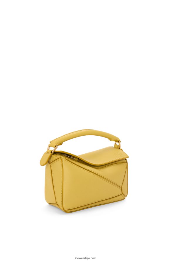 Loewe Жене мини пуззле торба од класичне телеће коже светло окер HJTY201