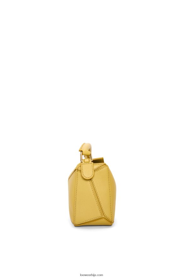 Loewe Жене мини пуззле торба од класичне телеће коже светло окер HJTY201