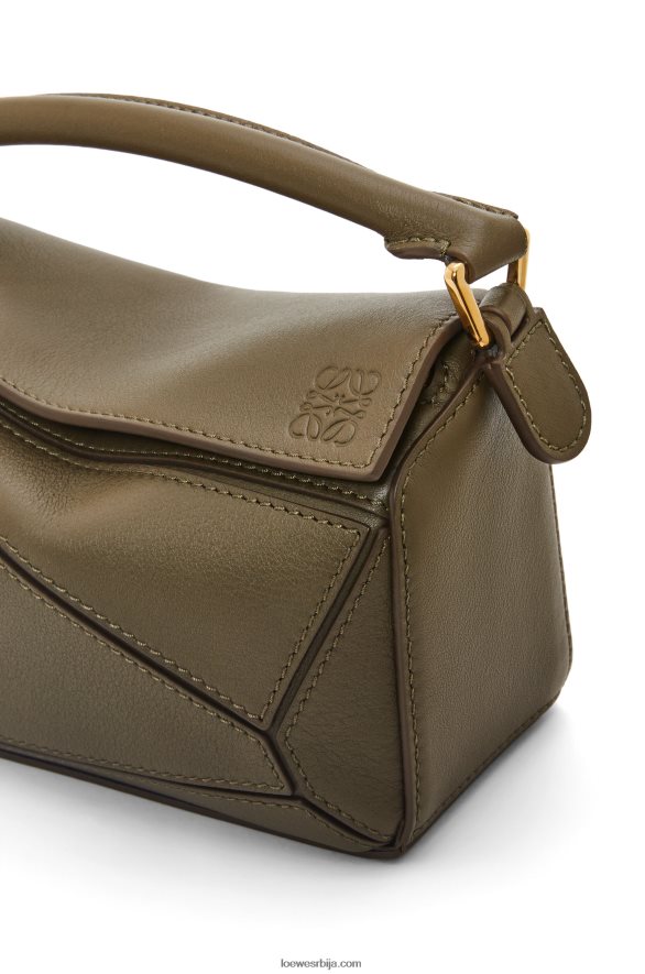 Loewe Жене мини пуззле торба од класичне телеће коже тамно каки зелена HJTY202