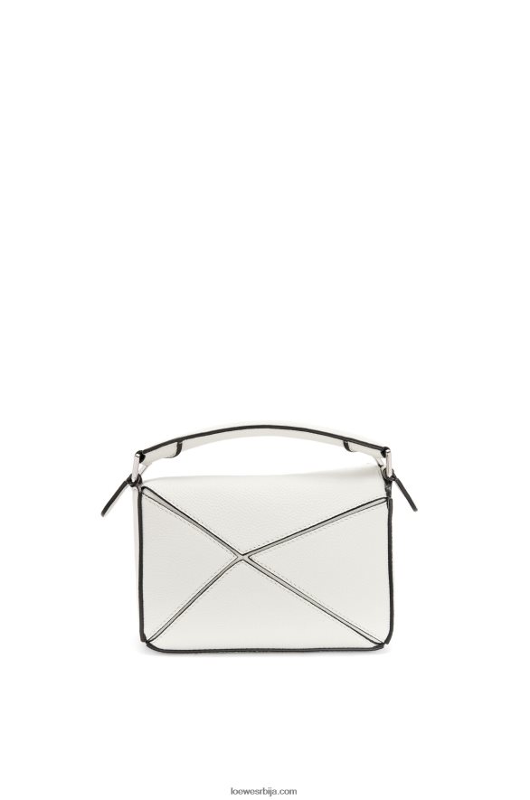 Loewe Жене мини пуззле торба од мекане телеће коже мека бела HJTY203