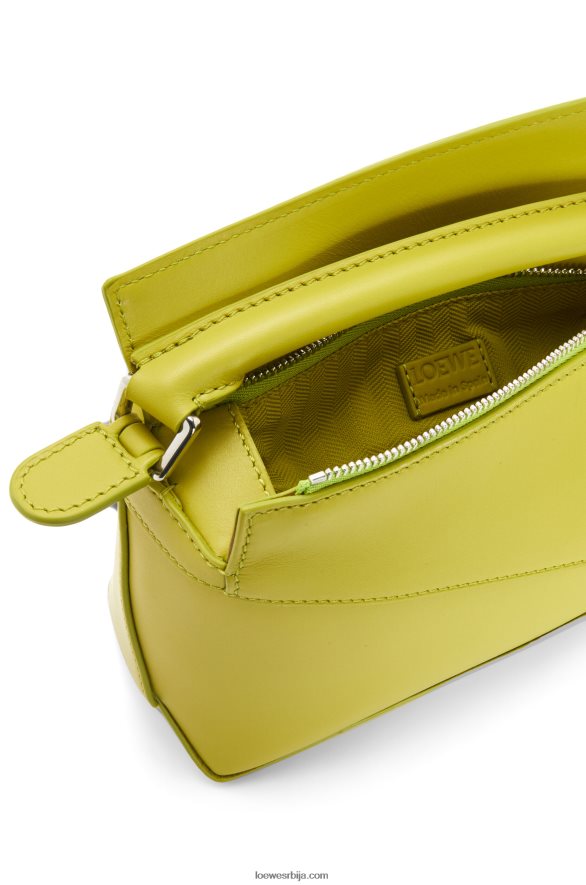 Loewe Жене мини пуззле торба од сатенске телеће коже лимето жута HJTY211