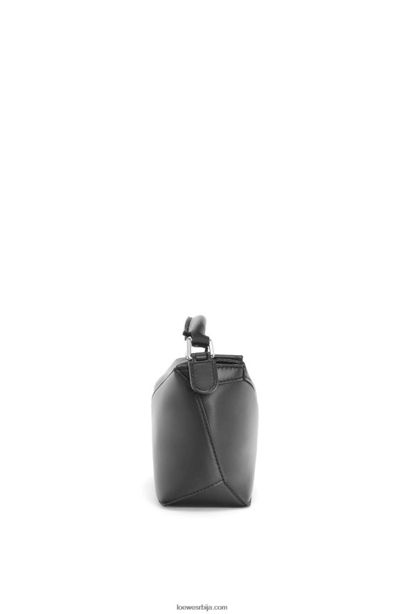 Loewe Жене мини пуззле торба од сатенске телеће коже црн HJTY219