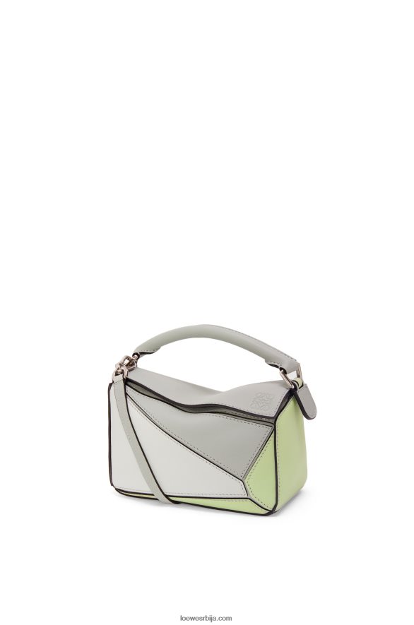 Loewe Жене мини пуззле торба од класичне телеће коже пепељасто сиви/светли селадон HJTY257