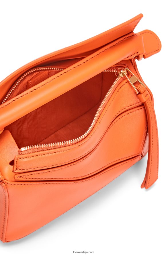 Loewe Жене мини пуззле торба од сатенске телеће коже наранџаста HJTY271
