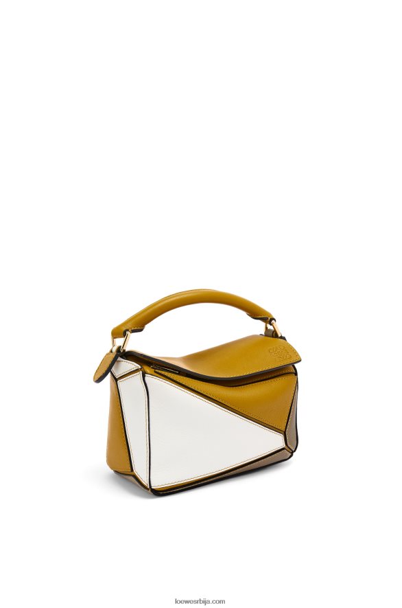 Loewe Жене мини пуззле торба од класичне телеће коже окер/мека бела HJTY277