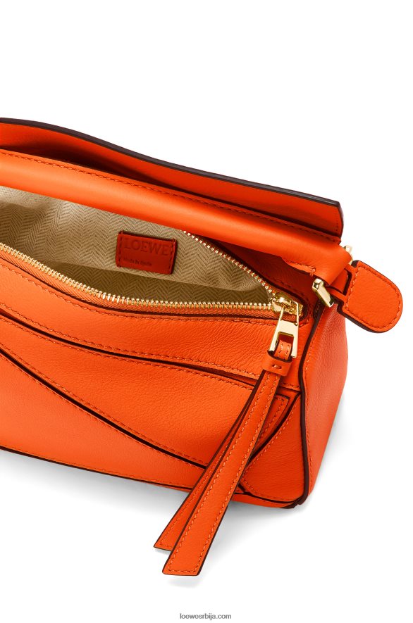 Loewe Жене мини пуззле торба од класичне телеће коже наранџаста HJTY285