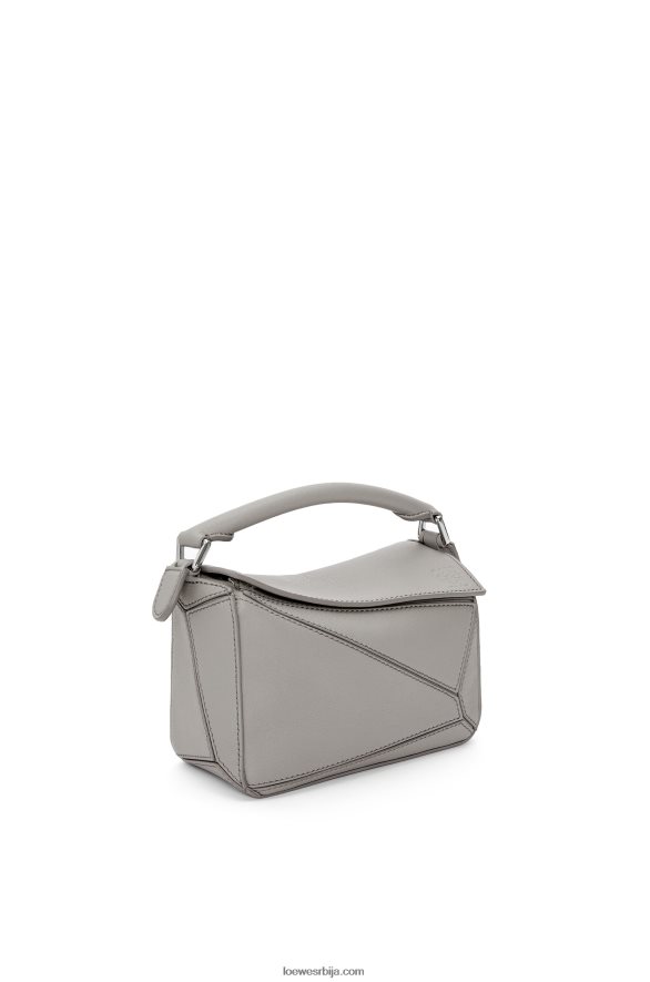 Loewe Жене мини пуззле торба од класичне телеће коже бисерно сива HJTY314