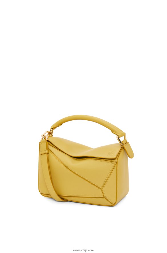 Loewe Жене мала пуззле торба од класичне телеће коже светло окер HJTY365