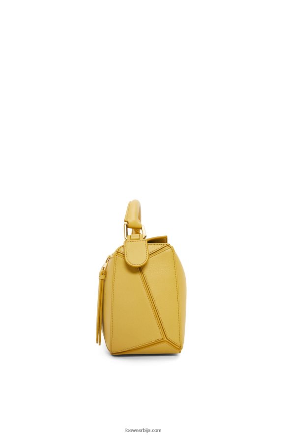 Loewe Жене мала пуззле торба од класичне телеће коже светло окер HJTY365