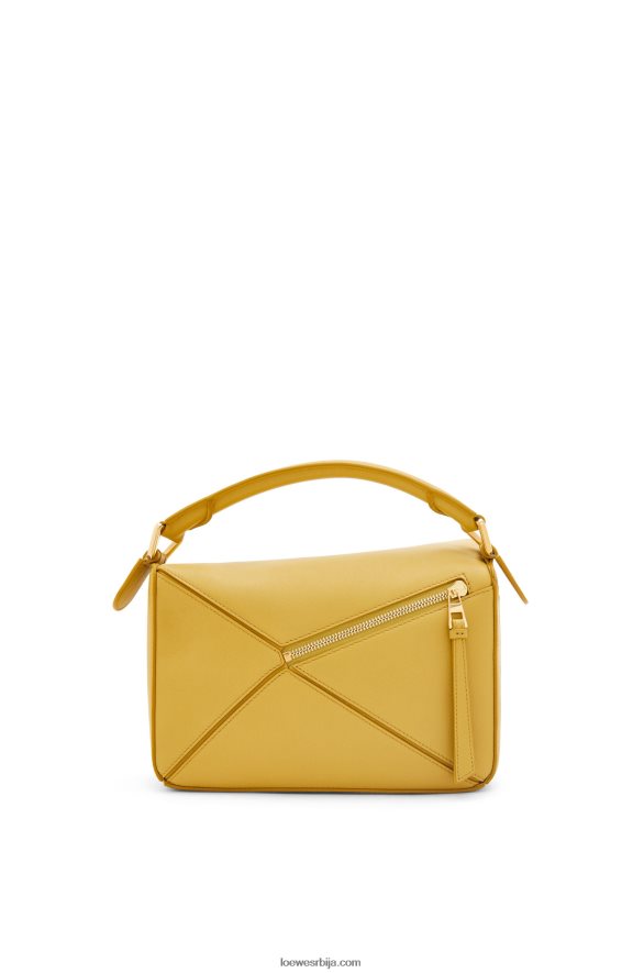 Loewe Жене мала пуззле торба од класичне телеће коже светло окер HJTY365