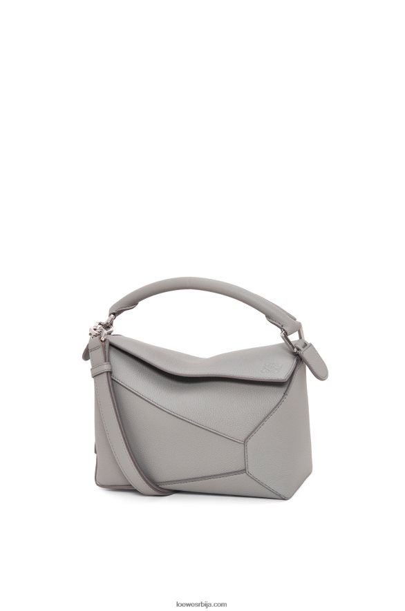 Loewe Жене мала торба за слагалице од мекане телеће коже бисерно сива HJTY366