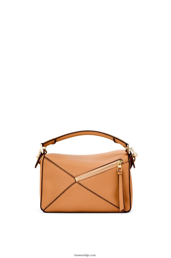 Loewe Жене мала торба за слагалице од мекане телеће коже лагана карамела HJTY368