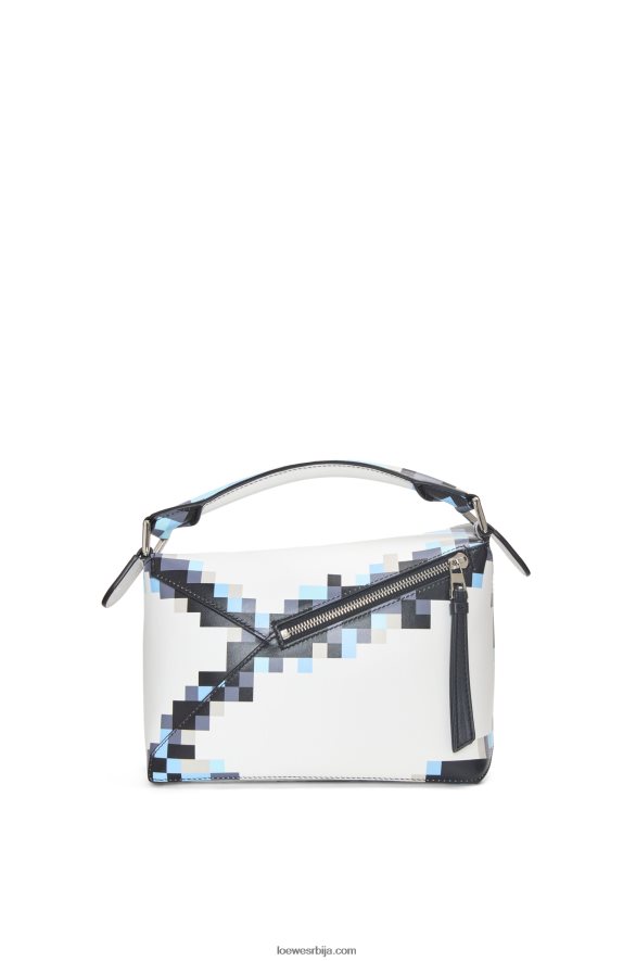 Loewe Жене мала торба са пикселизованим пуззле ивицама од сатенске телеће коже бео HJTY395