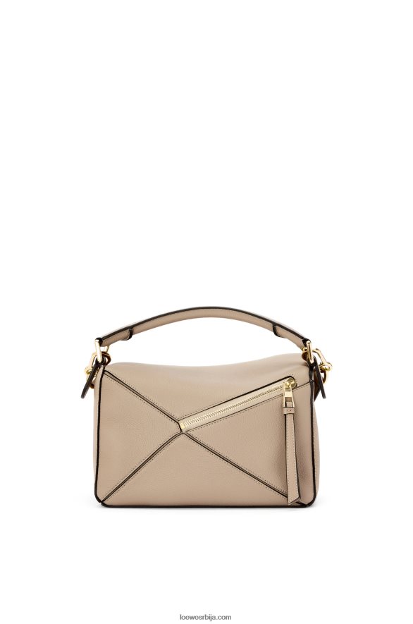 Loewe Жене мала торба за слагалице од мекане телеће коже песак HJTY397