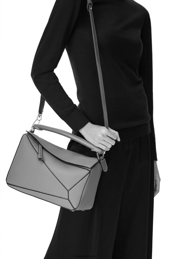 Loewe Жене пуззле торба од мекане телеће коже песак HJTY409