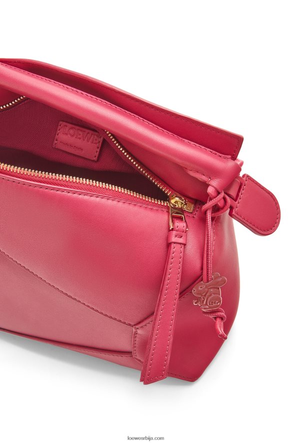 Loewe Жене мала торба за слагалице од сатенске телеће коже рубин црвена глазура HJTY436