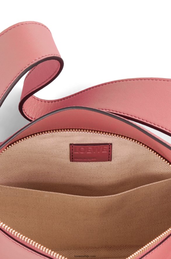 Loewe Жене пуззле хобо торба од напа телеће коже цвет брескве HJTY437