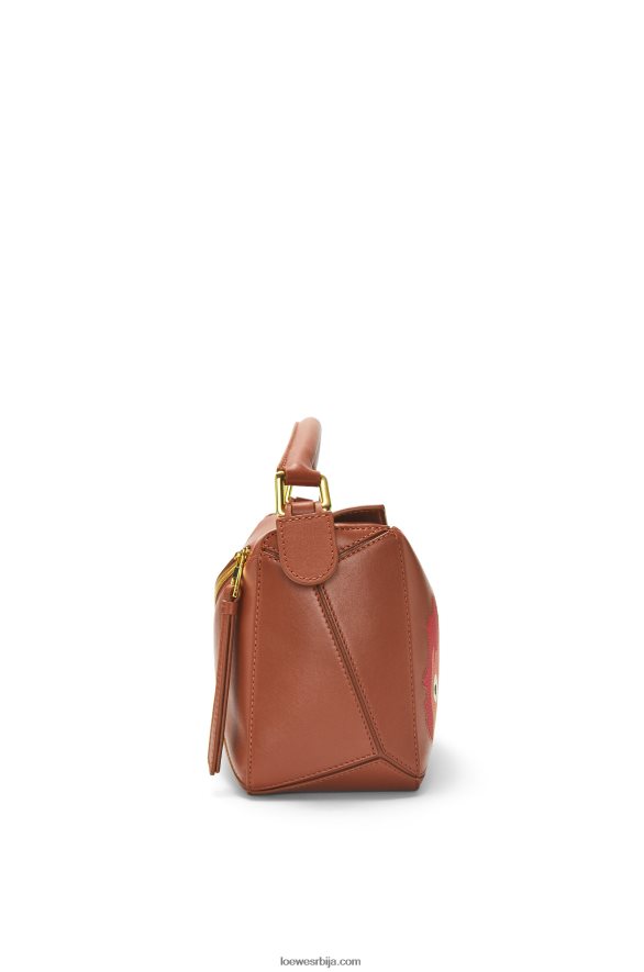 Loewe Жене цалцифер мала пуззле торба од сатенске телеће коже рђа HJTY442