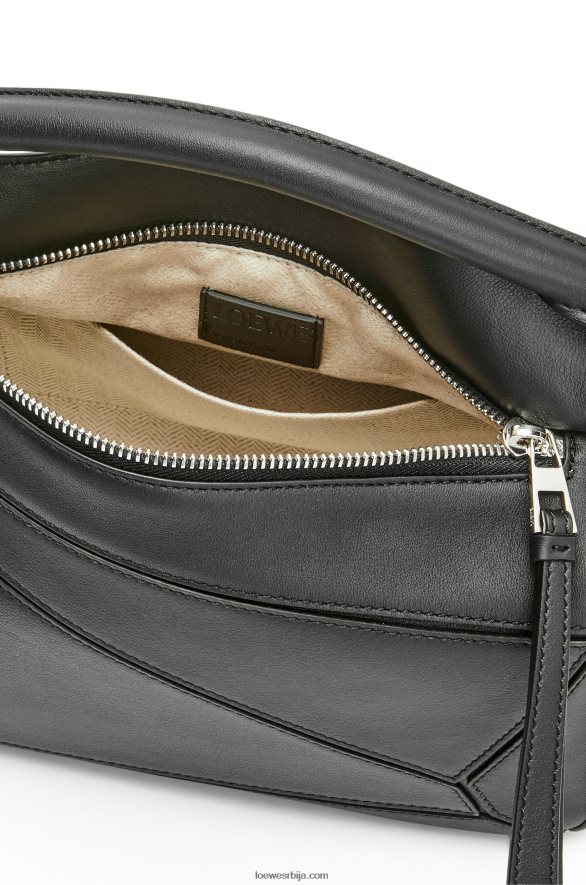 Loewe Жене мала пуззле торба од класичне телеће коже црн HJTY478