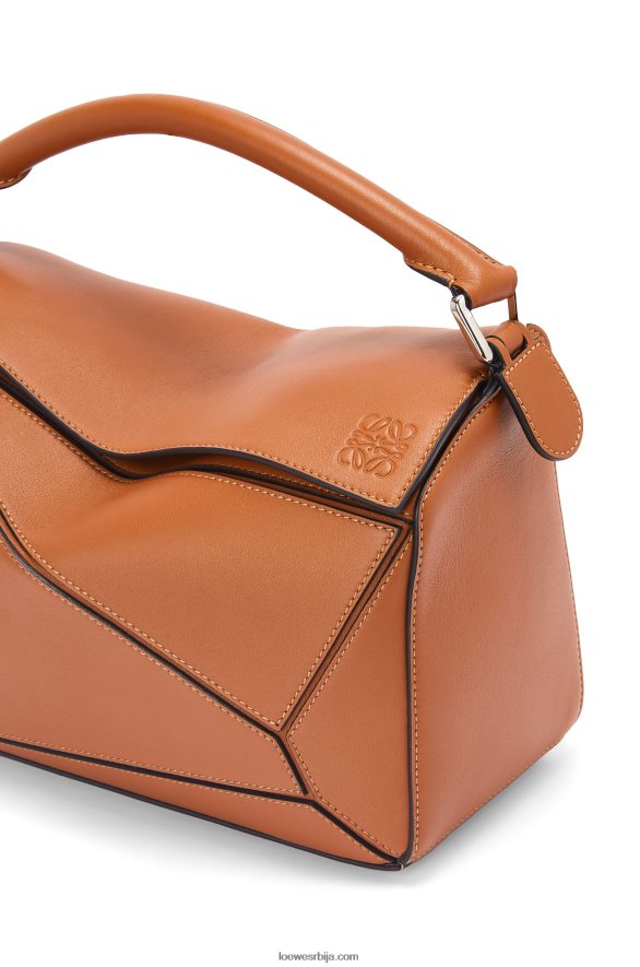 Loewe Жене пуззле торба од класичне телеће коже тан HJTY487