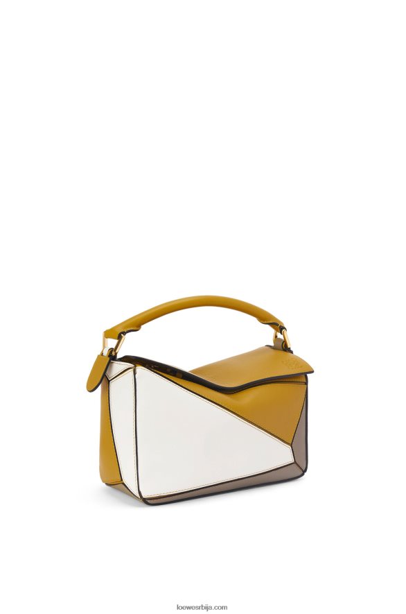 Loewe Жене мала пуззле торба од класичне телеће коже окер/мека бела HJTY497