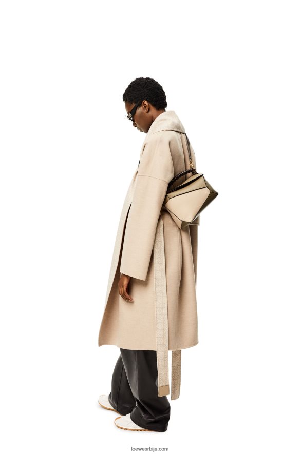 Loewe Жене мала пуззле торба од класичне телеће коже окер/мека бела HJTY497