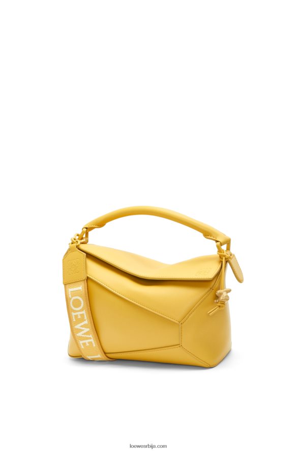 Loewe Жене мала торба за слагалице од сатенске телеће коже бледожута глазура HJTY530