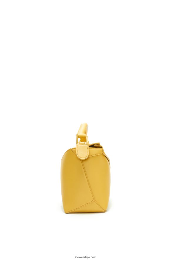 Loewe Жене мала торба за слагалице од сатенске телеће коже бледожута глазура HJTY530