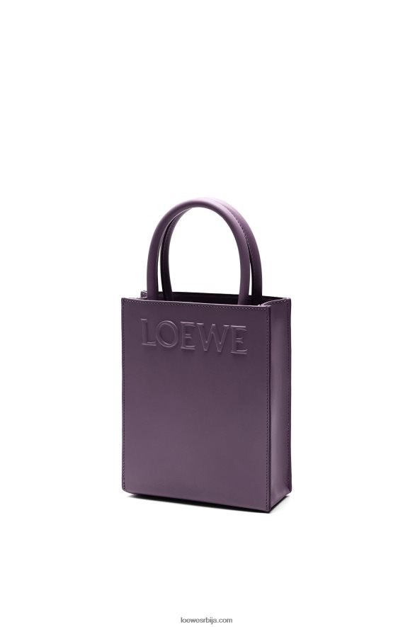 Loewe Жене стандардна а5 торба од углађене телеће коже дубоки патлиџан HJTY192