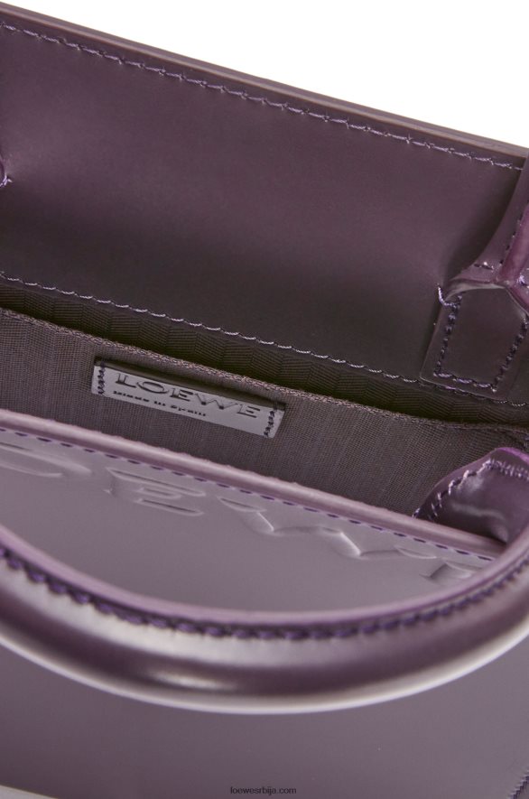 Loewe Жене стандардна а5 торба од углађене телеће коже дубоки патлиџан HJTY192