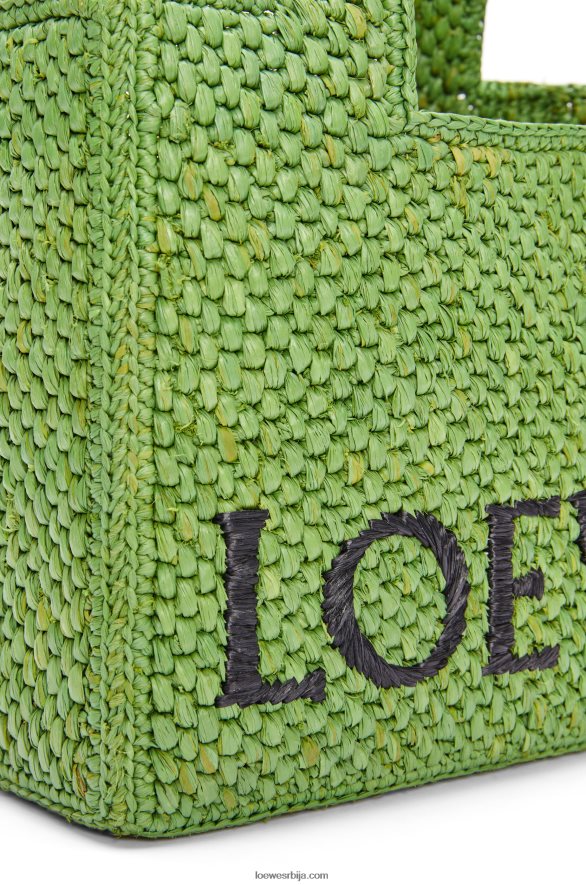 Loewe Жене торба са малим фонтом од рафије зелен HJTY108