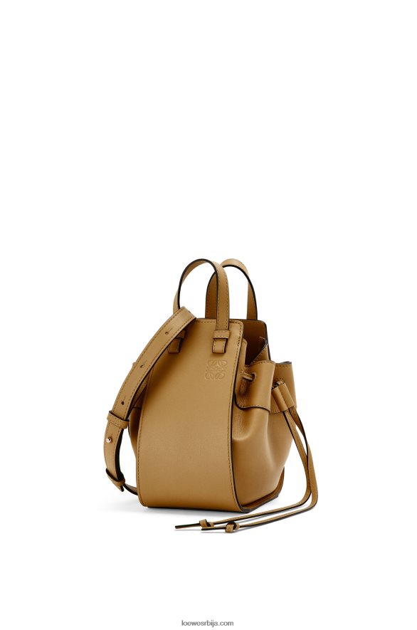 Loewe Жене мини канап за висећу мрежу од класичне телеће коже окер зелене боје HJTY243