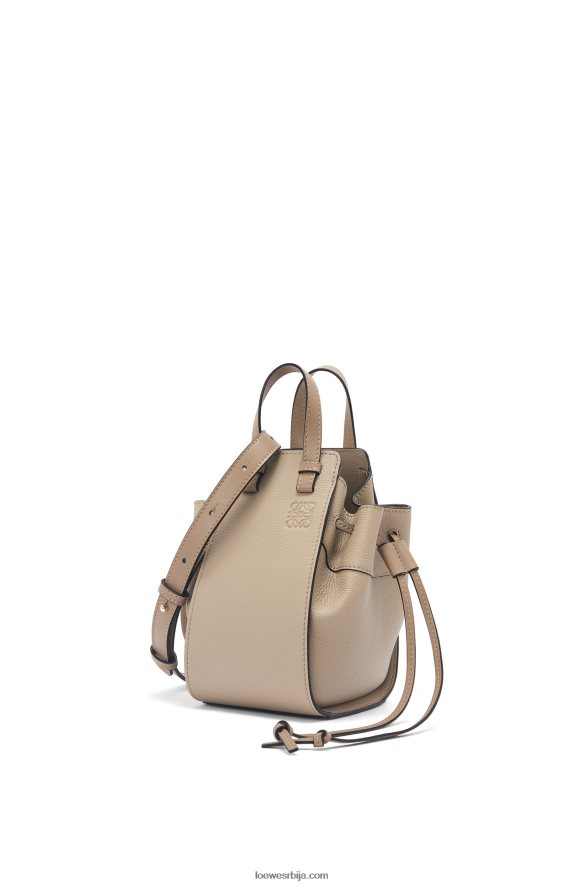 Loewe Жене мини канап за висећу мрежу од мекане телеће коже песак HJTY289