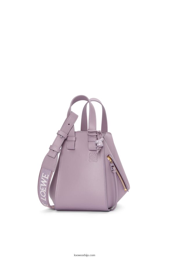 Loewe Жене компактна висећа мрежа од сатенске телеће коже бледа глазура од патлиџана HJTY312