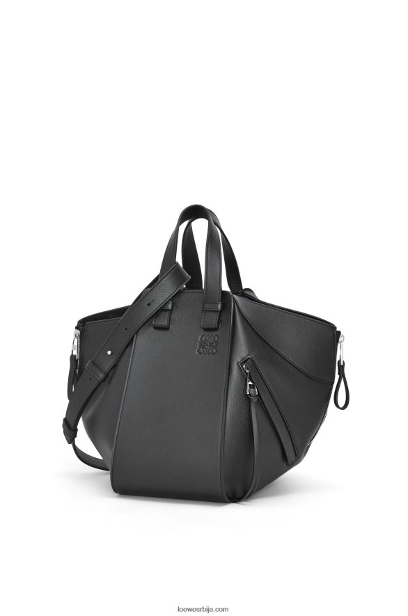 Loewe Жене мала торба за висећу мрежу од класичне телеће коже црн HJTY341