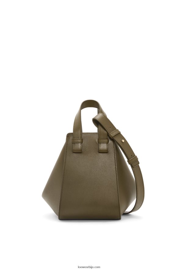 Loewe Жене висећа компактна торба од класичне телеће коже тамно каки зелена HJTY372