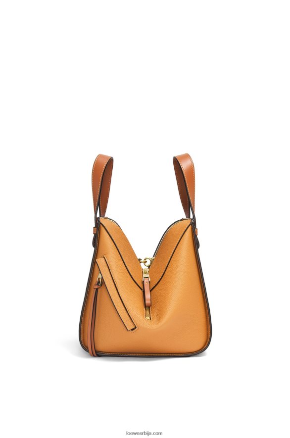 Loewe Жене компактна торба за висећу мрежу од мекане телеће коже лагана карамела HJTY407