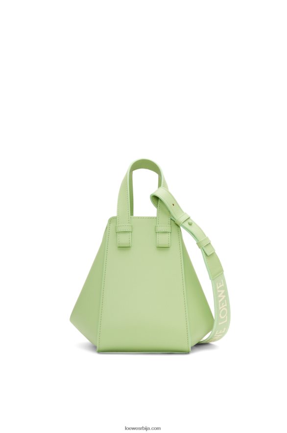 Loewe Жене компактна висећа мрежа од сатенске телеће коже лиметно зелена глазура HJTY408