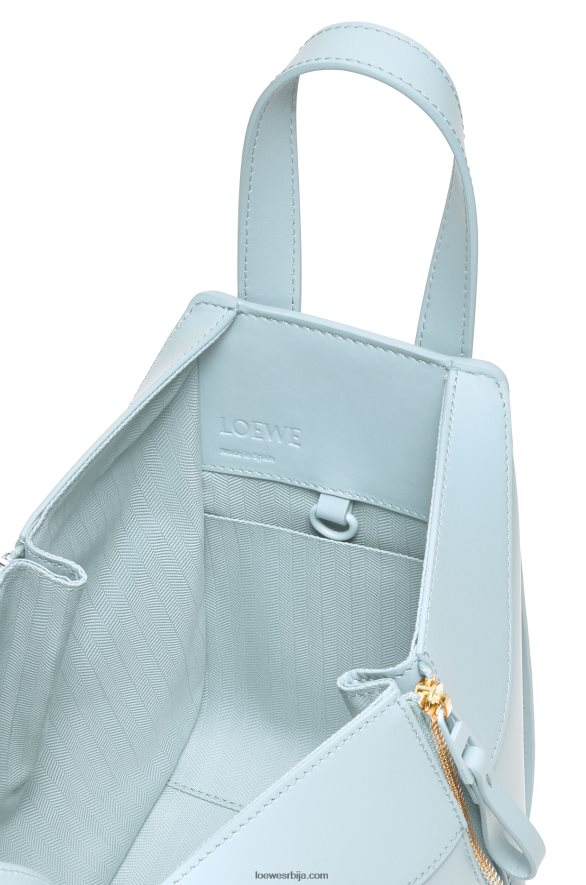 Loewe Жене хаммоцк компактна торба од сатенске телеће коже аквамарин HJTY460