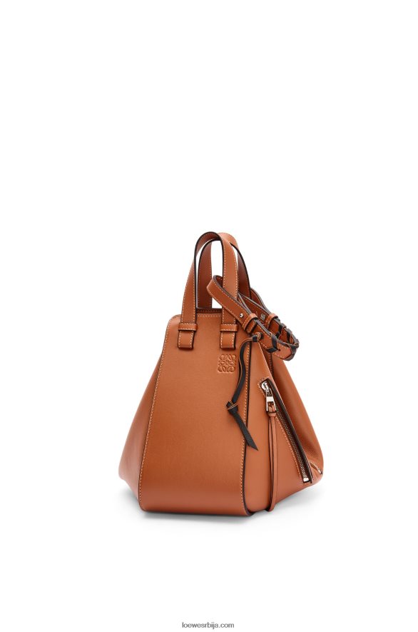 Loewe Жене мала торба за висећу мрежу од класичне телеће коже тан HJTY469